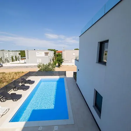 Tamaris Apartman *